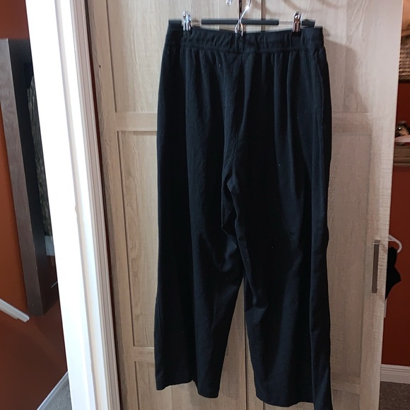 Size XL baggy wide leg Reitmans pants - Picture 3 of 5